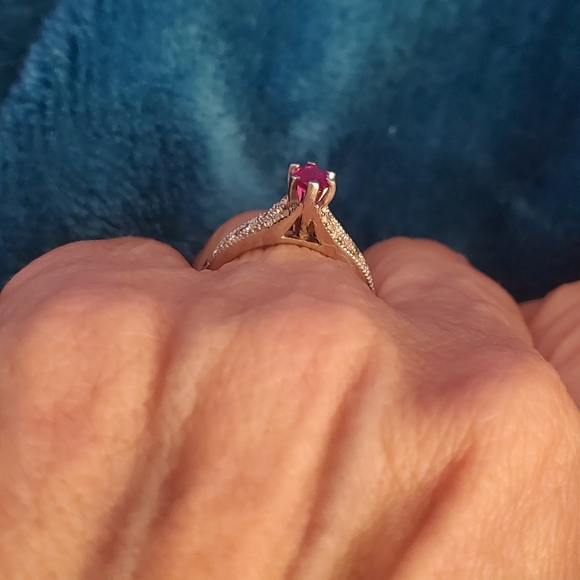 Ruby/diamond wedding ring set - Picture 9 of 11